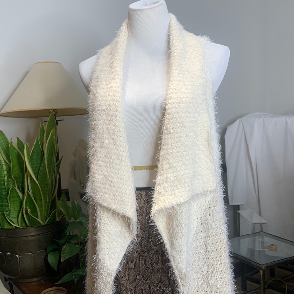 Soft Surroundings Sleeveless Cardigan Soft Cozy Plush Cream L/XL (12-18) $89! - Picture 3 of 11